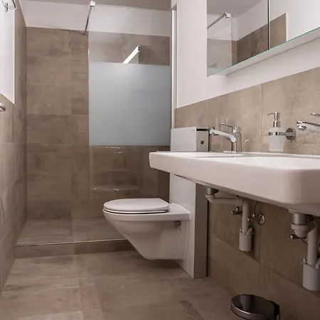 Chesa Ova Cotschna 306 By Interhome Appartement Saint-Moritz